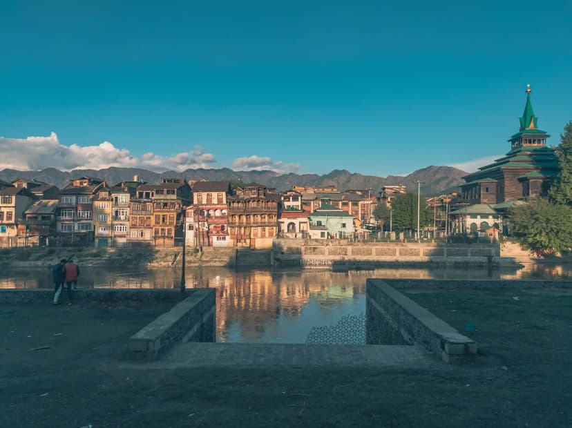 Jammu to Srinagar Tour Package - 2