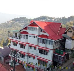 INDUS PARKLANE - 3 STAR HOTEL IN DARJEELING